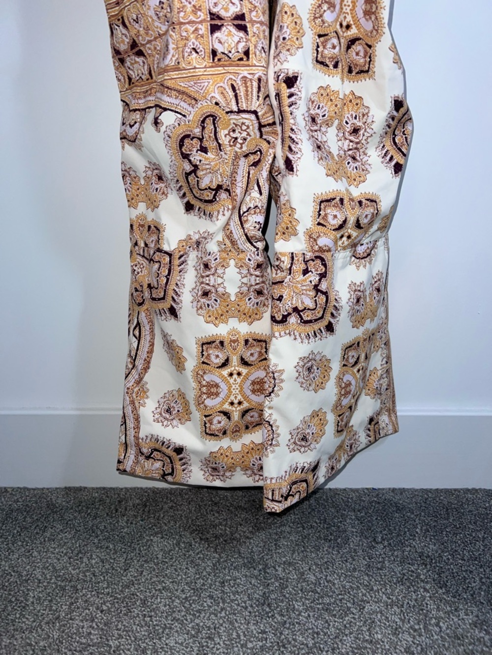 FP Movement by Free People Cream & Gold Paisley Zip-Front ski snow Overalls L - Picture 5 of 13
